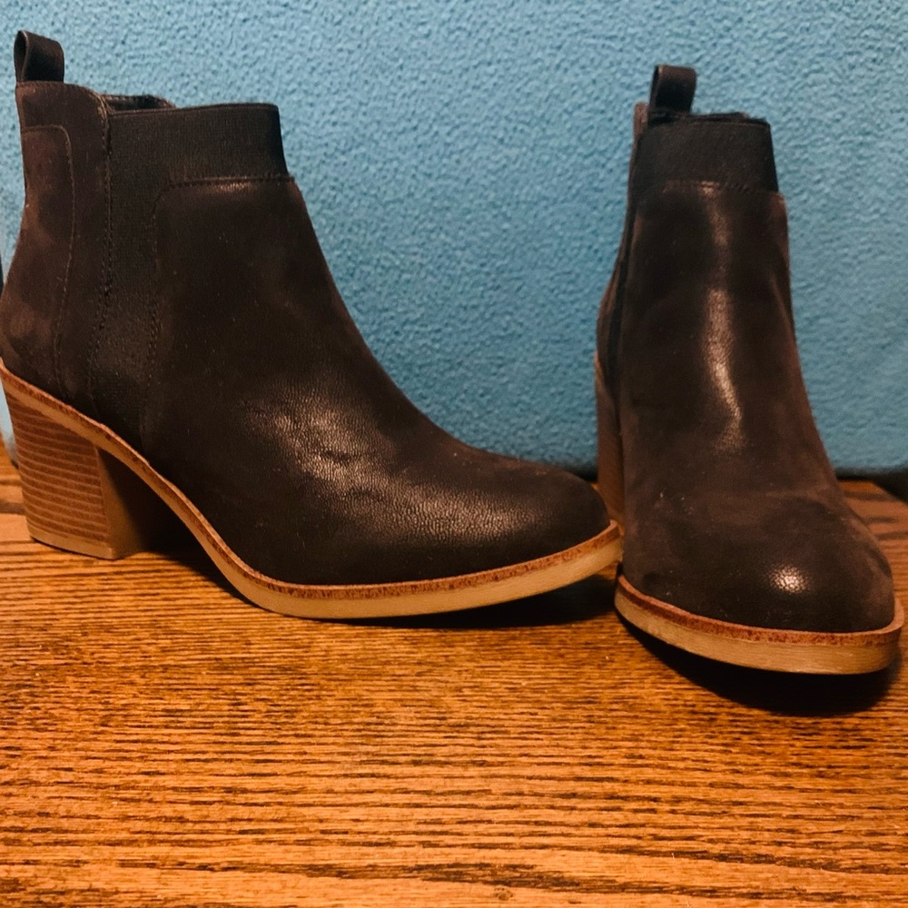 Closet clean out like new i never used them